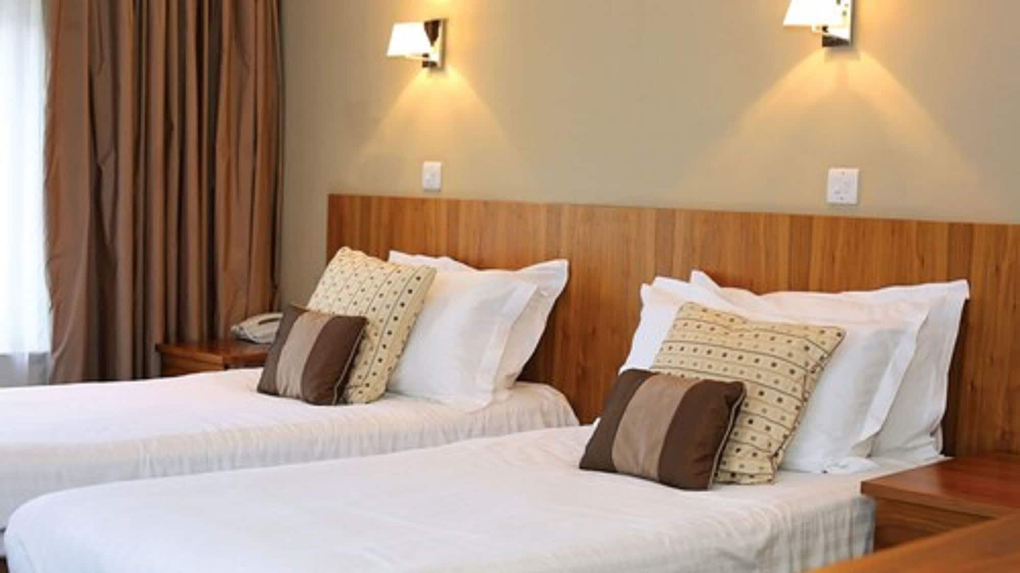 Stoke By Nayland Hotel, Golf & Spa Leavenheath Bagian luar foto